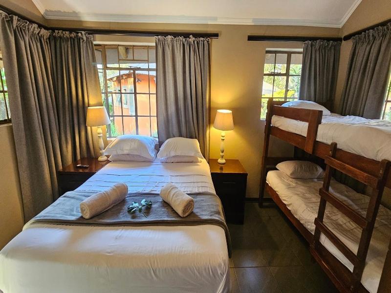 Lidwala Lodge - Hostel image