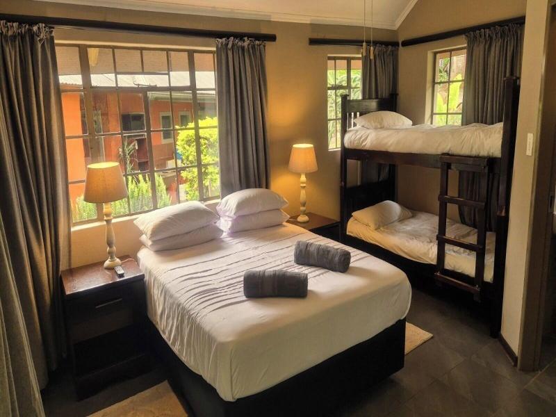 Lidwala Lodge - Hostel image