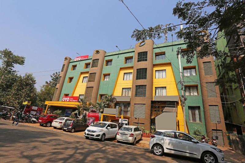 Oyo 4230 Hotel Richi Regency 1 image
