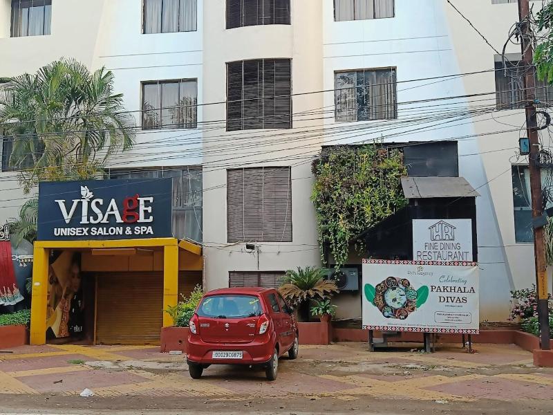 Oyo 4230 Hotel Richi Regency 1 image