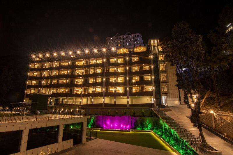 Golden Fern Resort image