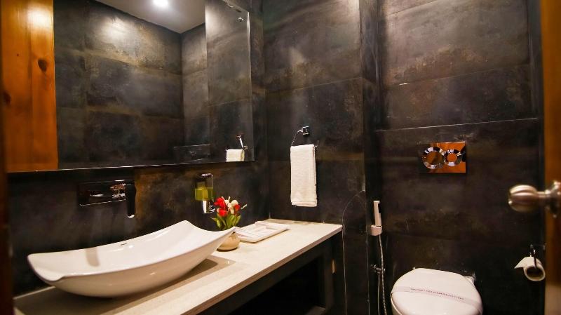 Golden Fern Resort image