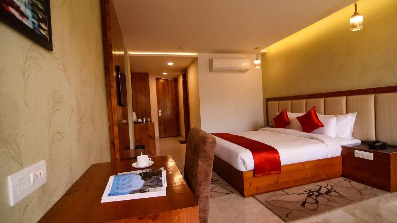 Golden Fern Resort image