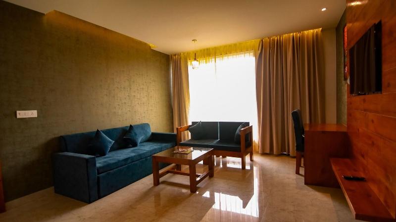 Golden Fern Resort image