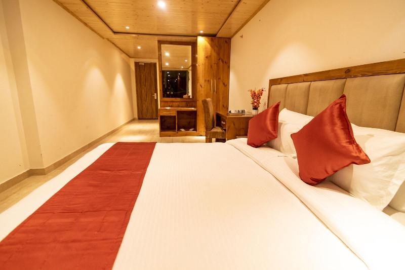Golden Fern Resort image