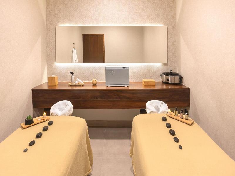 Courtyard By Marriott Mazatlan Beach Resort image