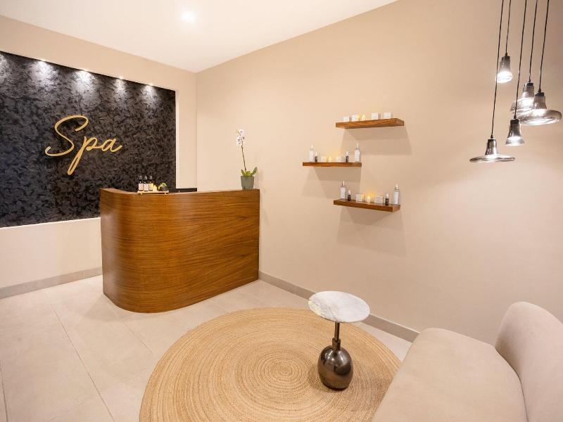 Courtyard By Marriott Mazatlan Beach Resort image