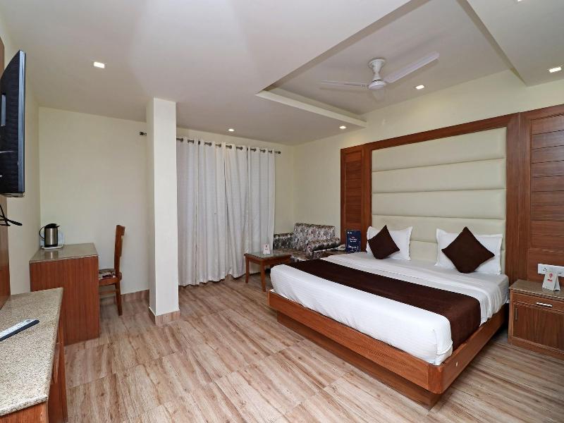 13908 Hotel India image