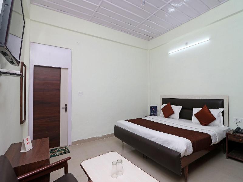 13908 Hotel India image