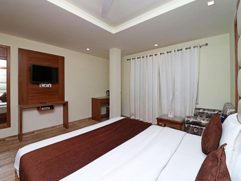 13908 Hotel India image