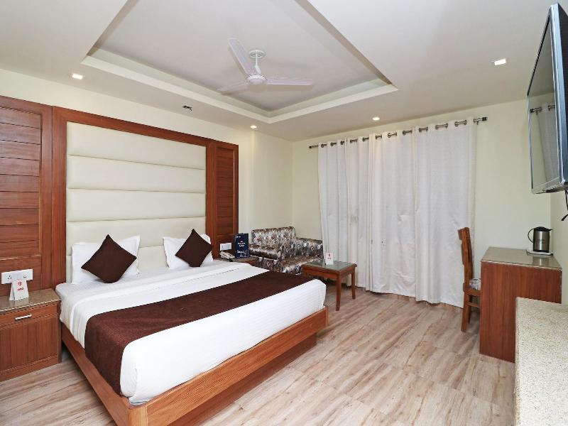 13908 Hotel India image