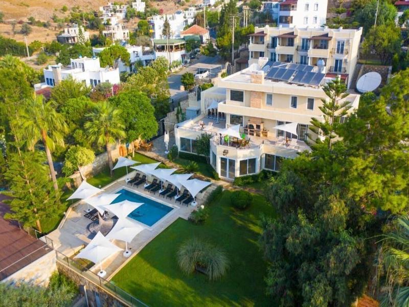 Farrys Boutique Hotel and Beach Club image
