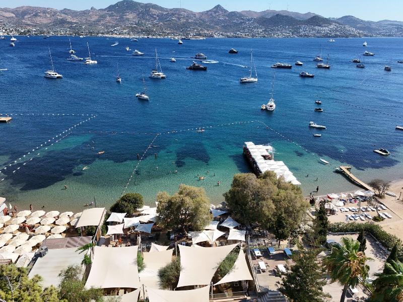 Farrys Boutique Hotel and Beach Club image