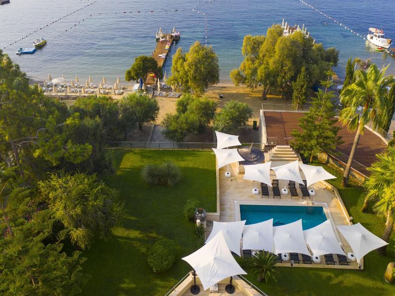 Farrys Boutique Hotel and Beach Club image