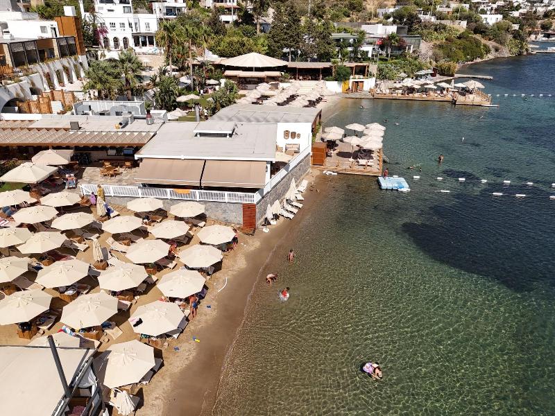 Farrys Boutique Hotel and Beach Club image