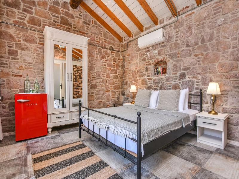 Lunaria Guest House