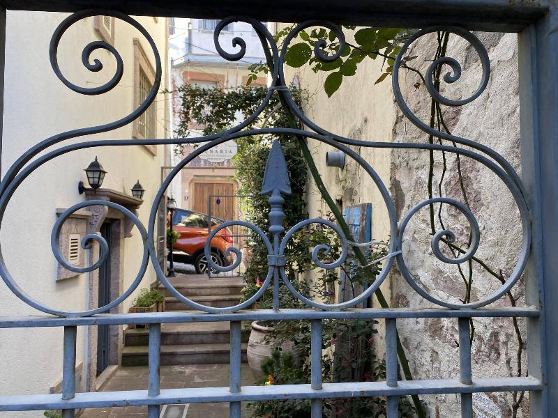Lunaria Guest House