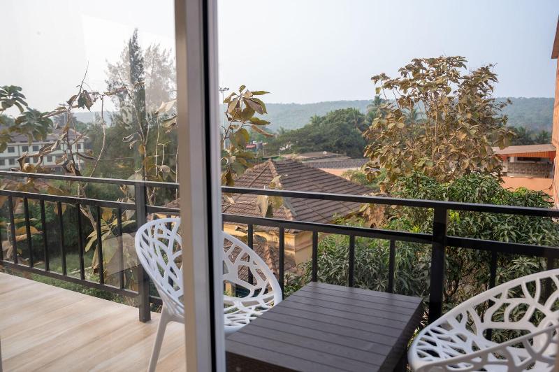 Aaria Hills image