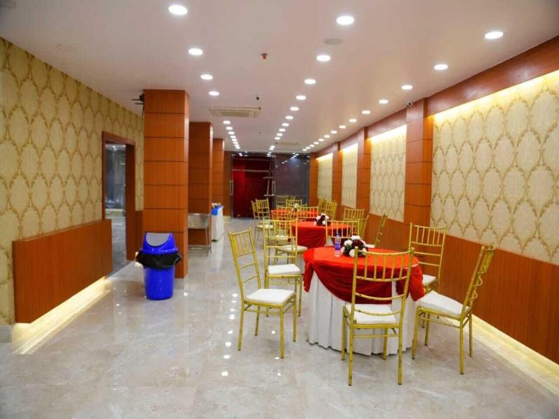 The Panash Hotel & Banquets