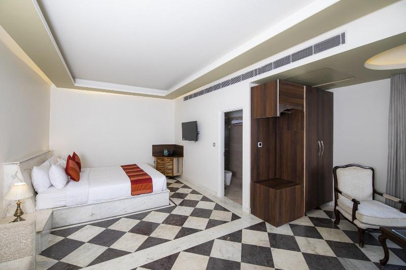 Hotel Tiger Kingdom image