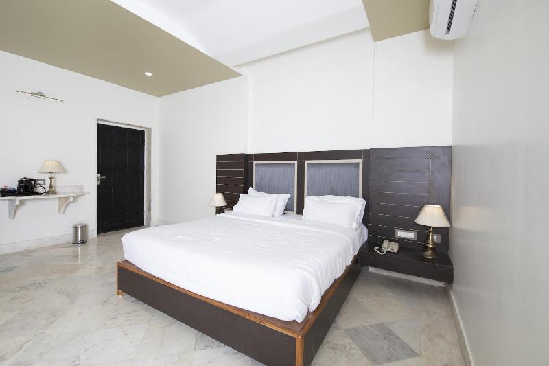 Hotel Tiger Kingdom image