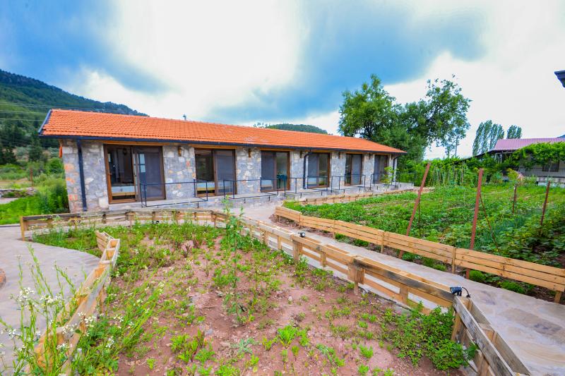 Dedehan Retreat Otel image