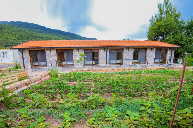 Dedehan Retreat Otel image