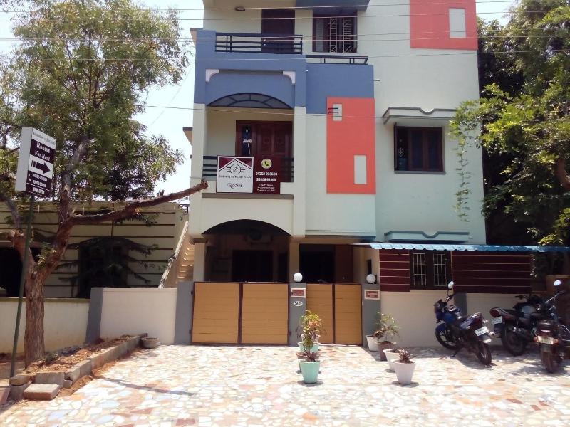 Hotel Barnabas Homestay