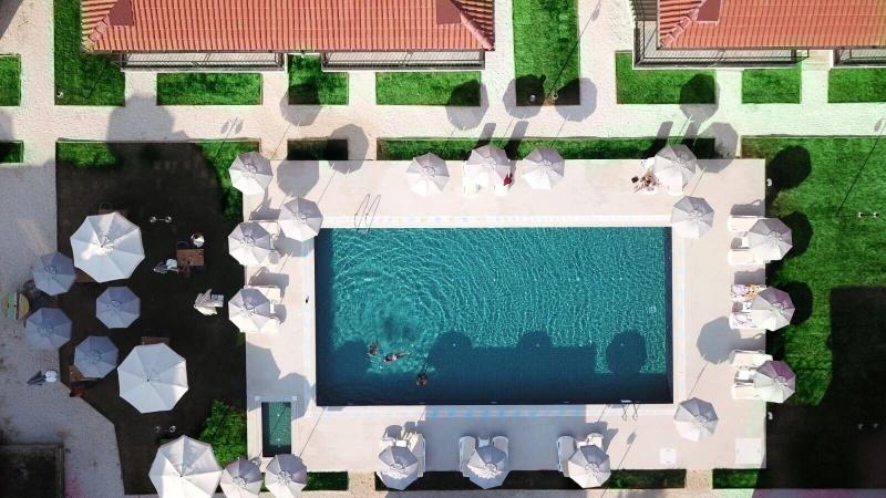 Hotel Rezve image