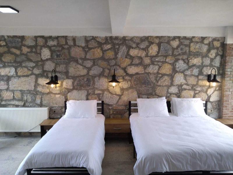 Hotel Rezve image