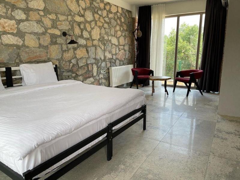 Hotel Rezve image