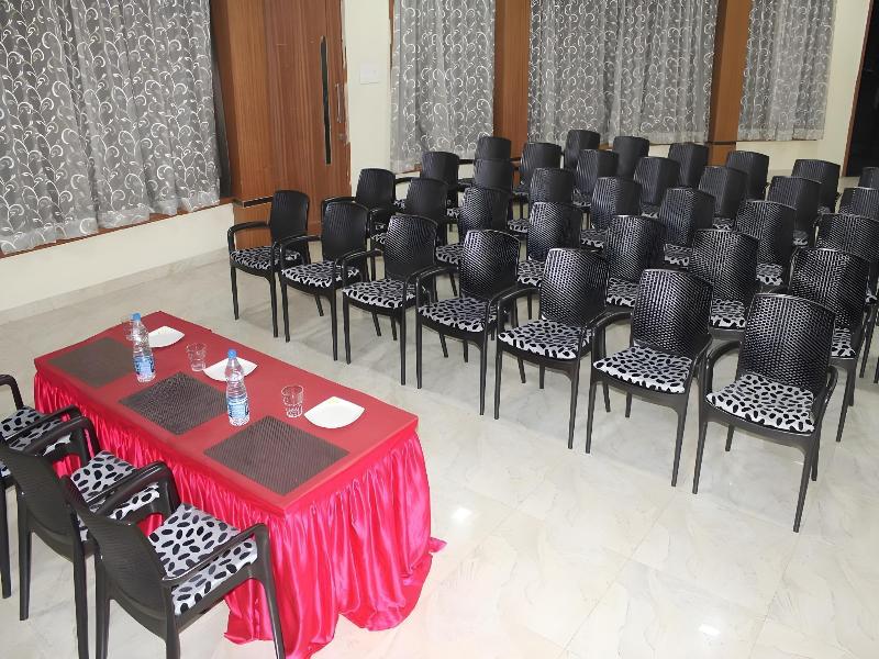 Hotel Tapovan image