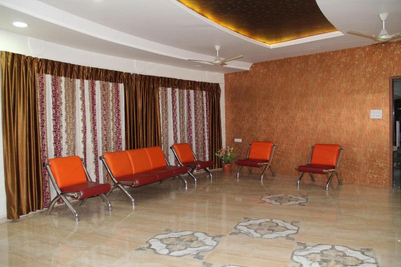 Hotel Tapovan image