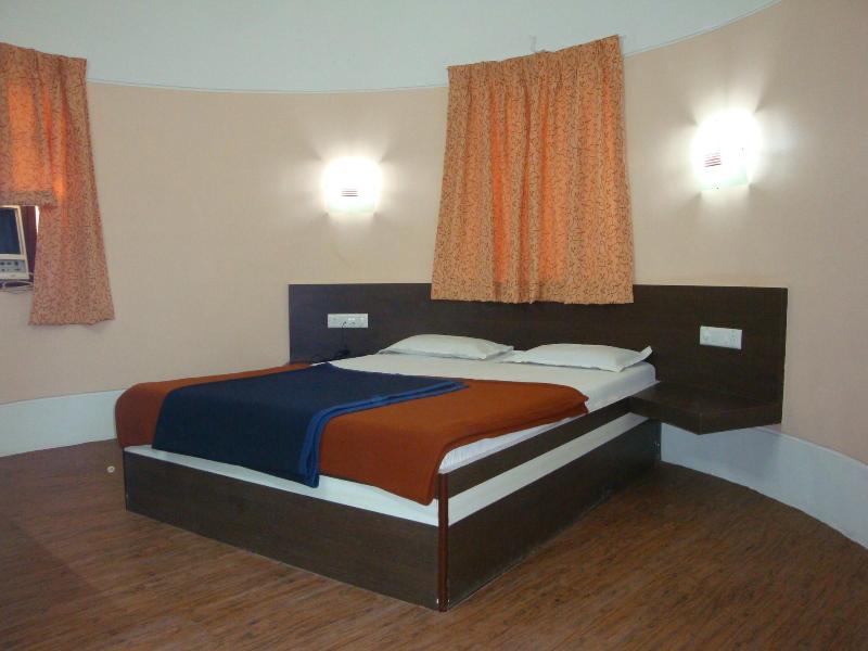 Hotel Tapovan image