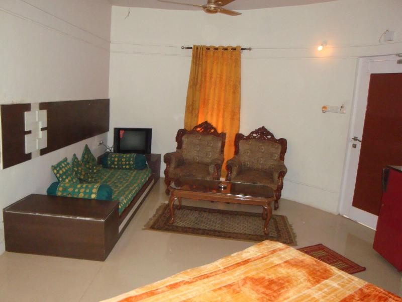 Hotel Tapovan image