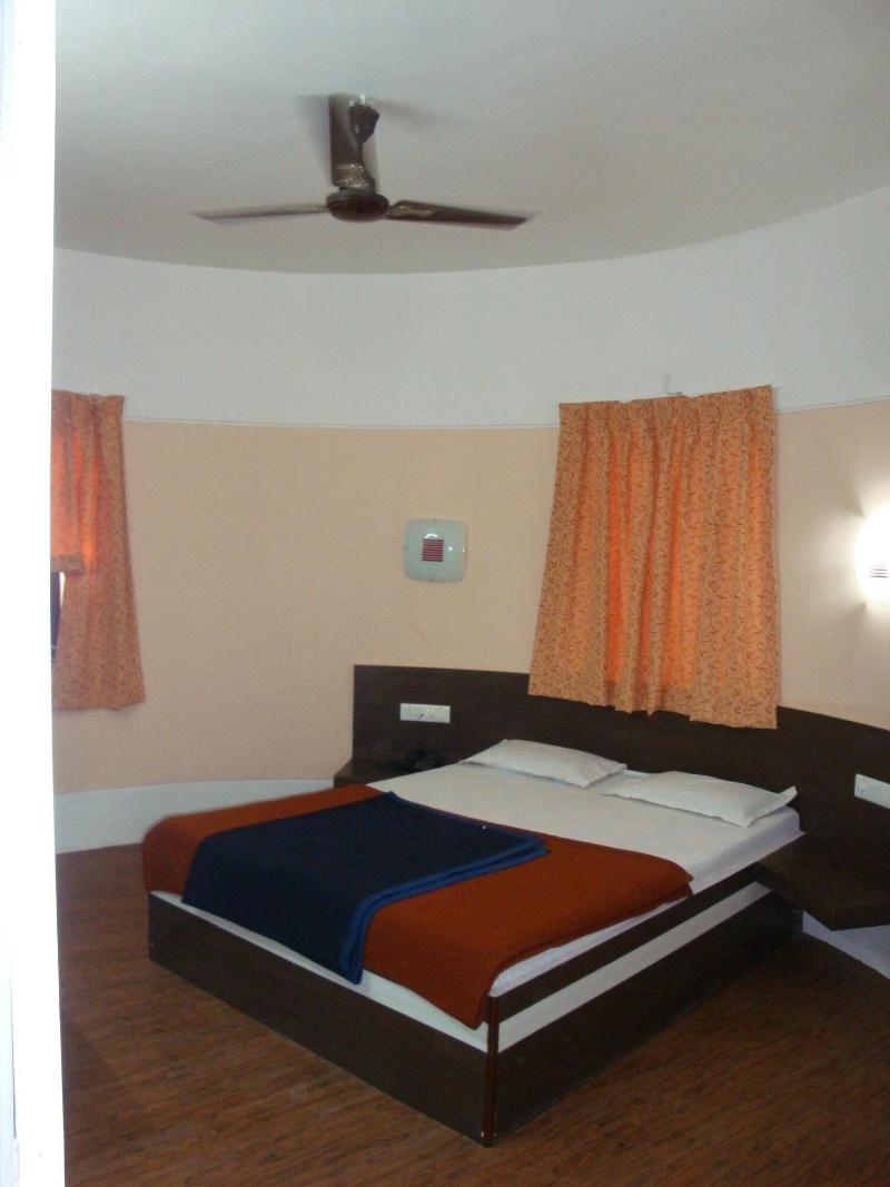 Hotel Tapovan image