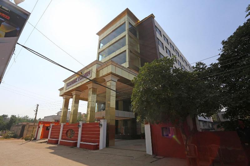 10392 Hotel Corbiz Tower — photo 4
