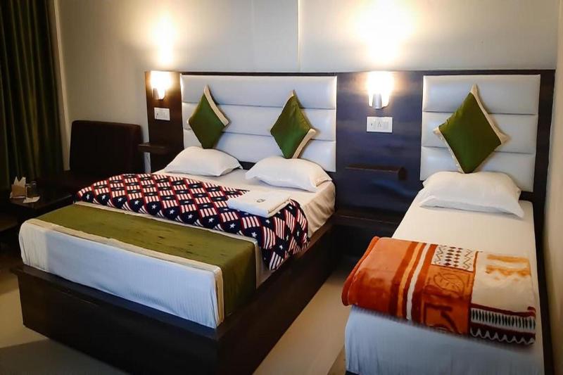Hotel Green Park image