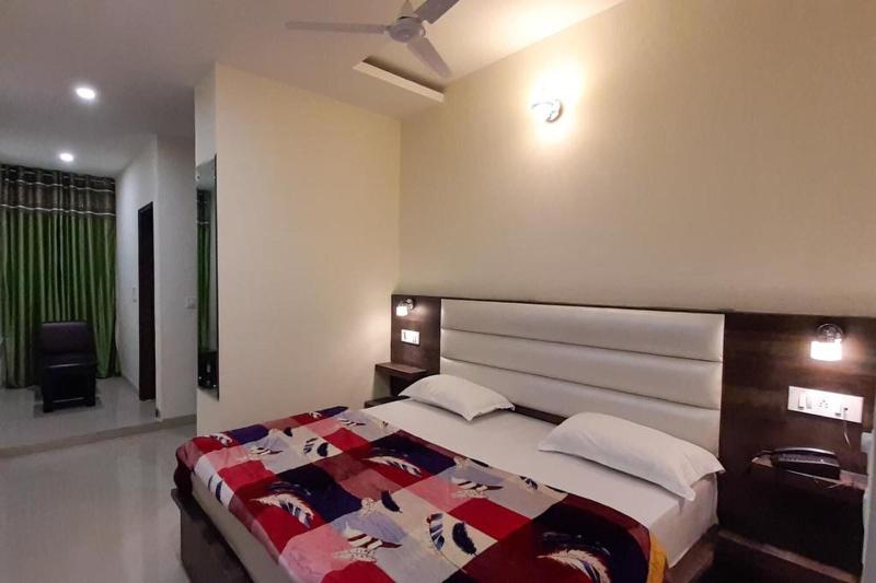 Hotel Green Park image