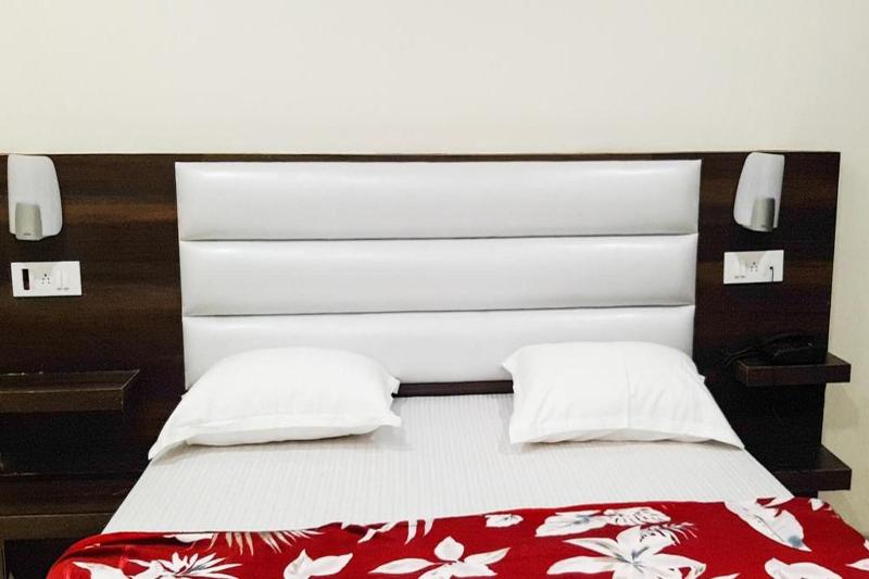 Hotel Green Park image