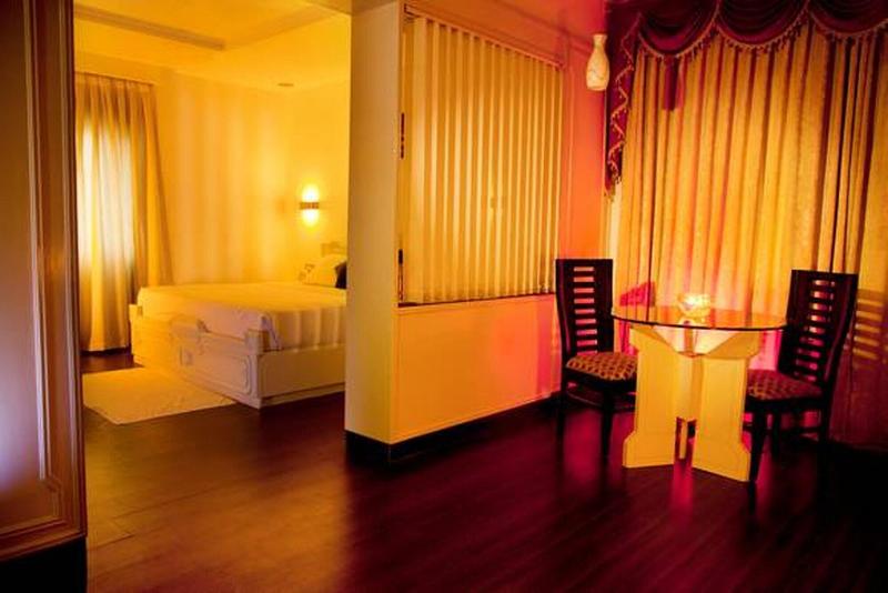 Hotel Sheela Towers 3
