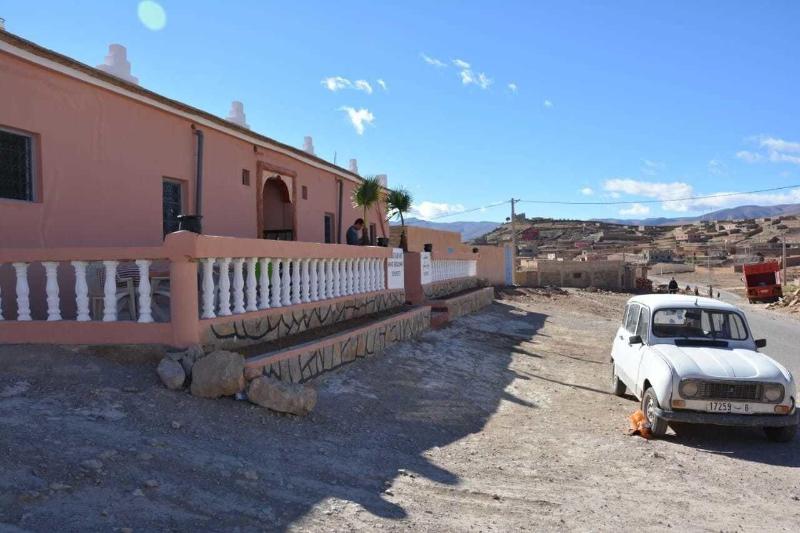 Riad Bouchra, Aït Hani