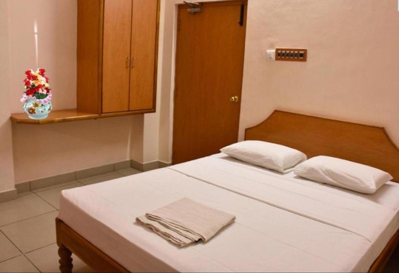 Yogi Ram Inn image