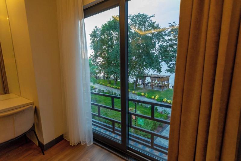 Santana Hotel image