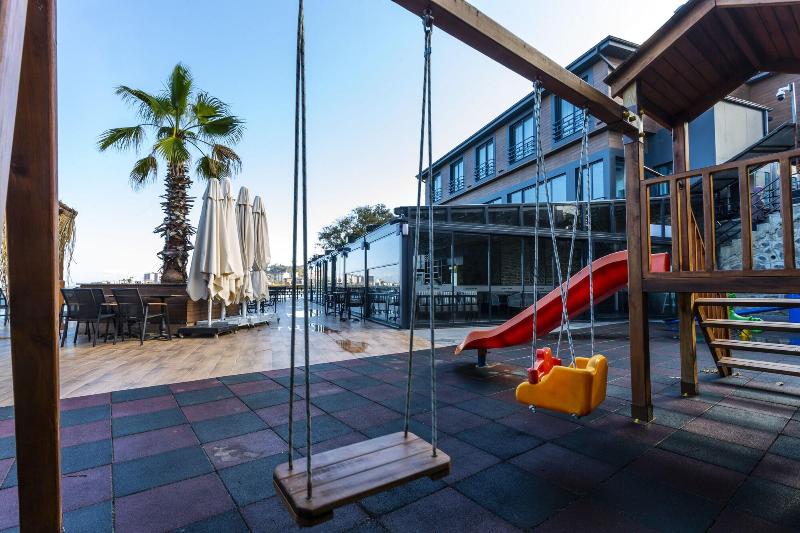 Santana Hotel image