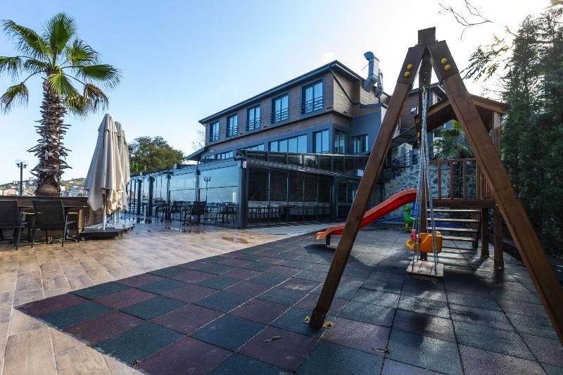 Santana Hotel image