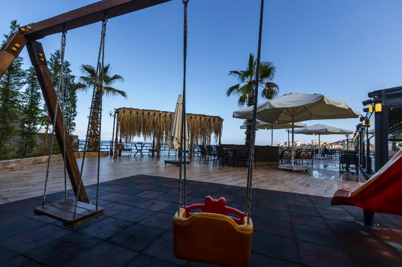 Santana Hotel image