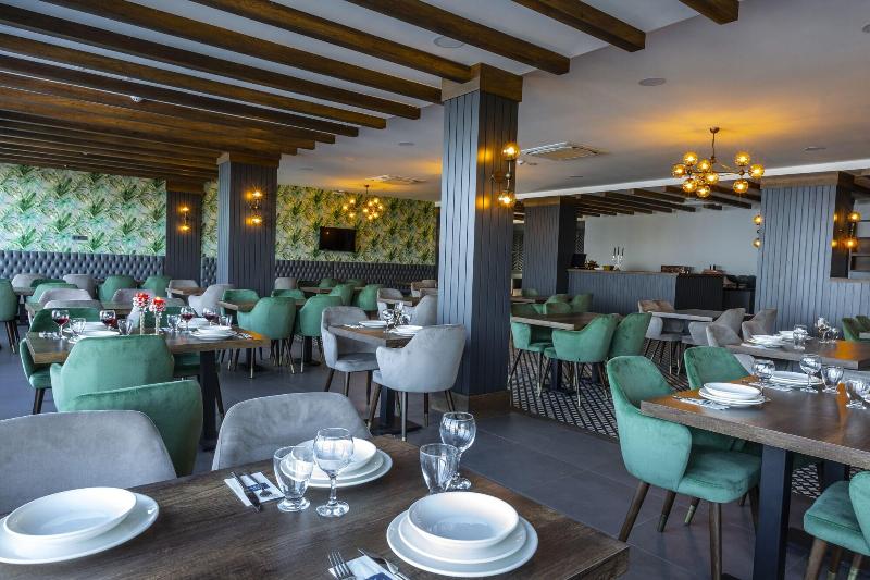 Santana Hotel image