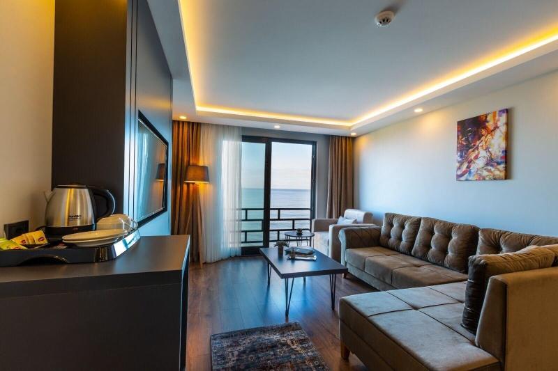 Santana Hotel image