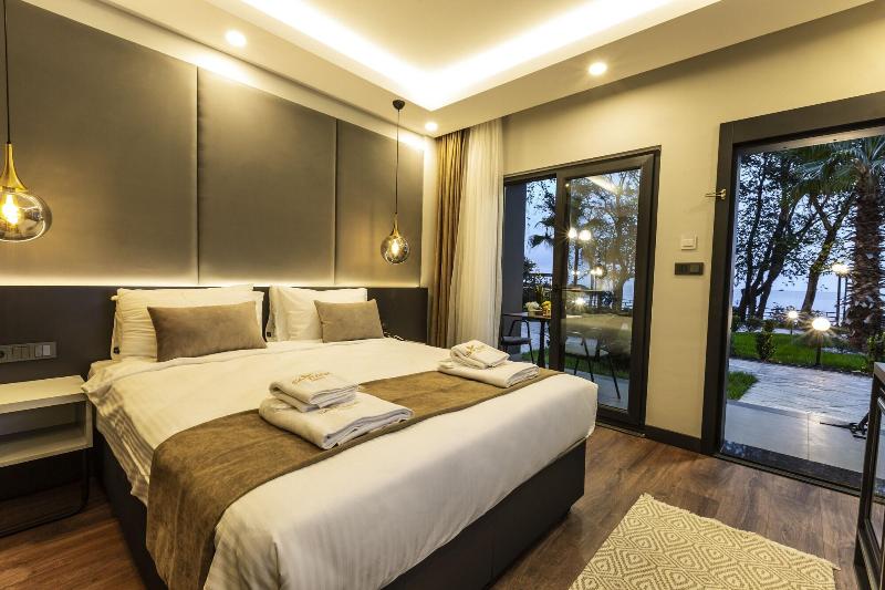 Santana Hotel image